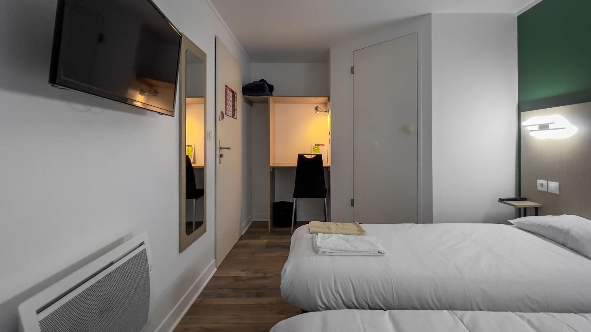 Fasthotel Le Mans Nord Fh Confort Сен-Сатурнен Экстерьер фото