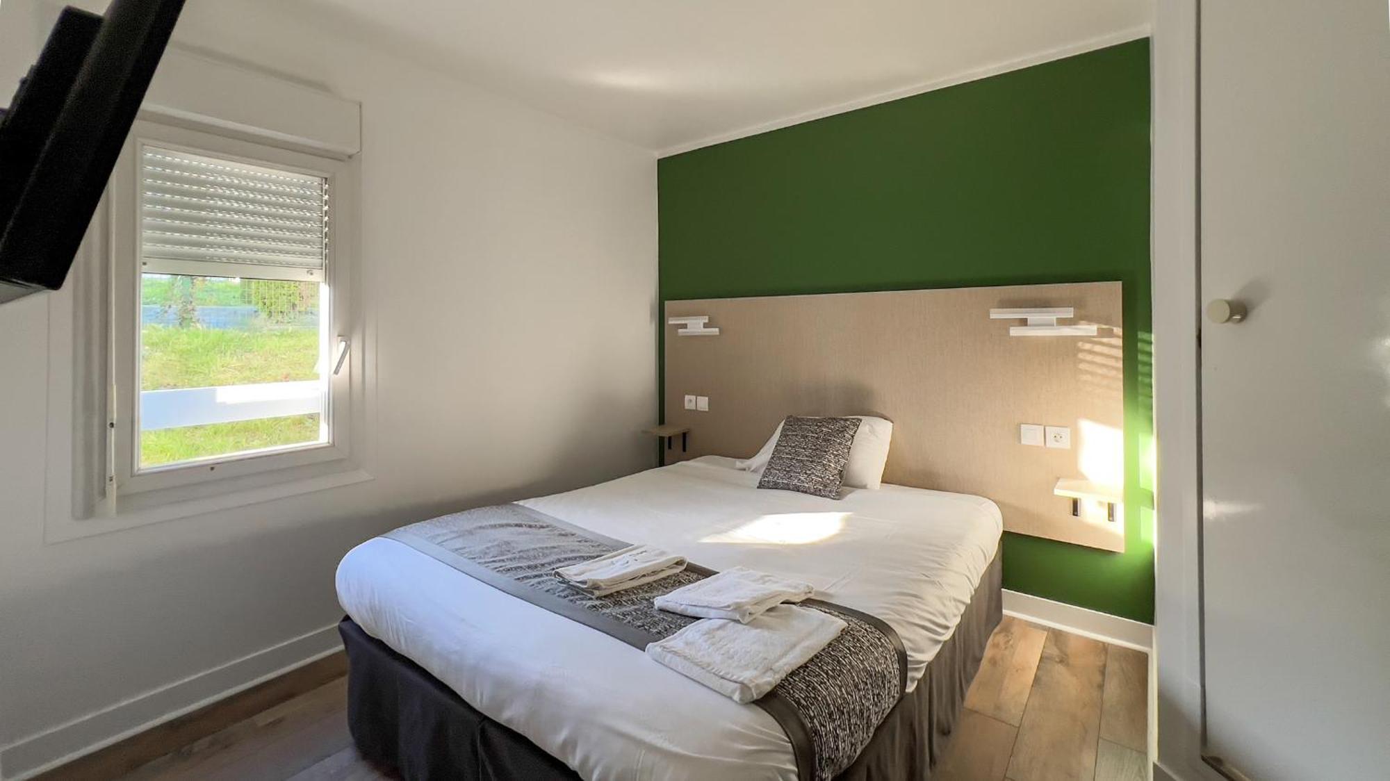 Fasthotel Le Mans Nord Fh Confort Сен-Сатурнен Экстерьер фото